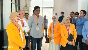 20260421-Prof-Farida-pantau-UTBK-UNM.jpg