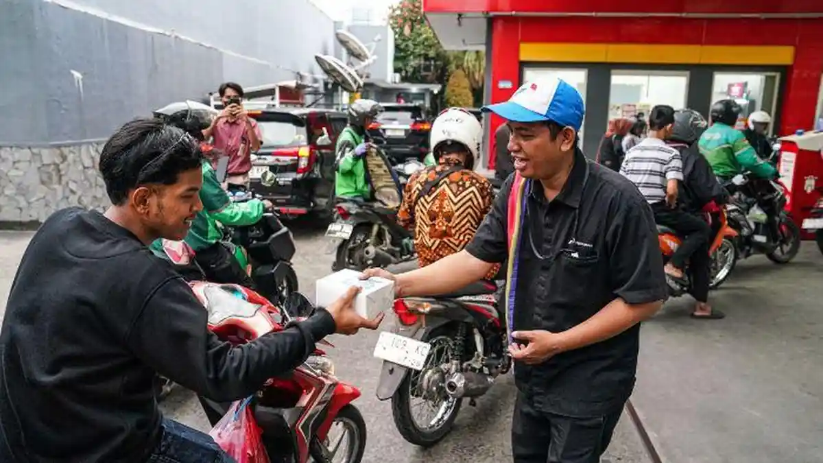 Pertamina Tebar Berkah Ramadan: Bagi Berkah Mengaji dan Takjil Gratis di SPBU