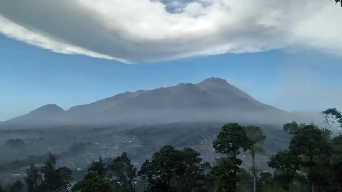 Erupsi Merapi 1 Juni 2018, Ini yang Harus Dilakukan Ketika Terjadi Gunung Meletus