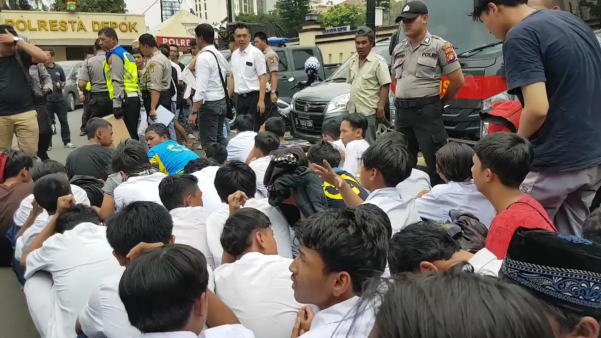 Polisi Amankan Puluhan Pelajar di Depok yang Hendak Ikut Aksi Demo di DPR RI
