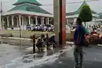 Alun-alun Sumedang Dibersihkan Jelang Ramadan, Bupati Dony Turun Tangan