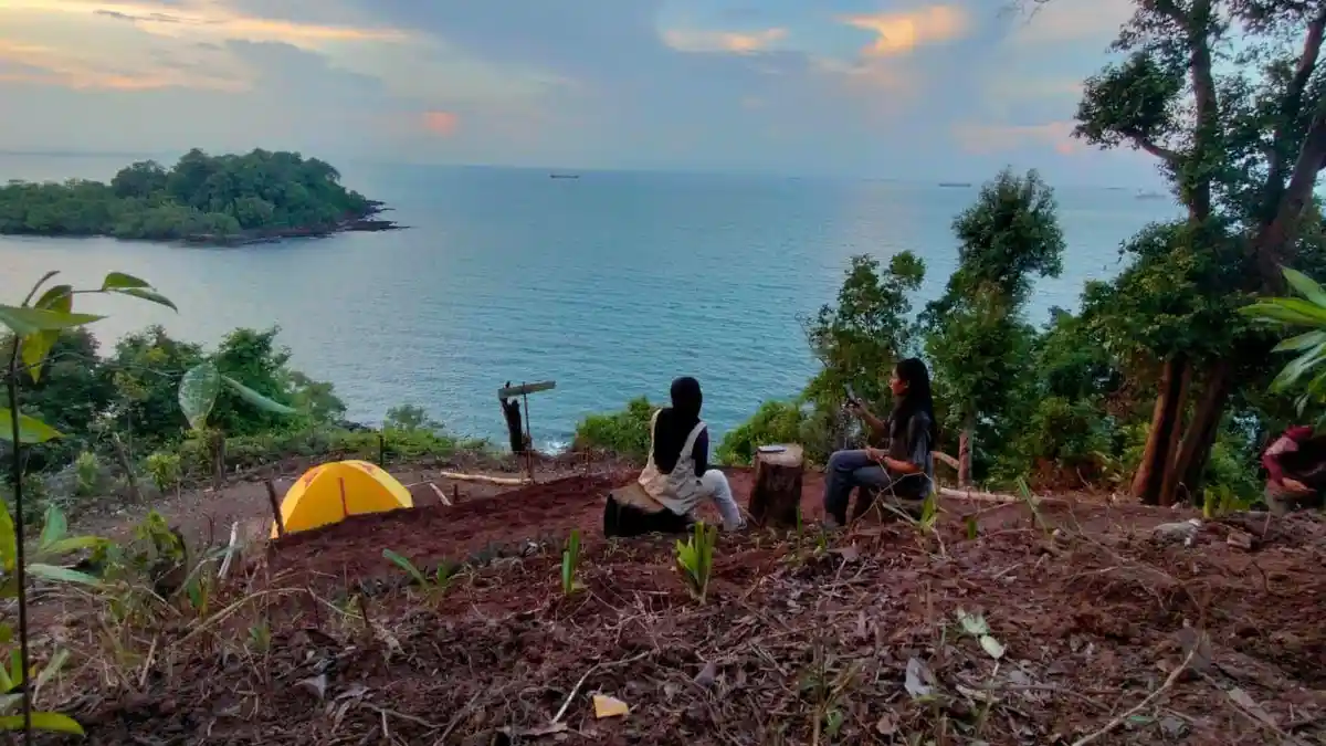 Wisata Tangga 1000, Tempat Terbaik Berburu Matahari Terbenam di Batam