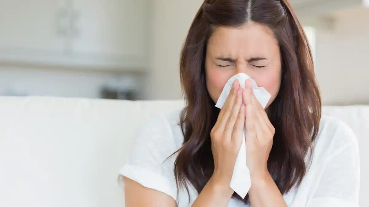 Cara Meringankan Bersin-bersin dan Hidung Tersumbat yang Jadi Gejala Baru Positif Covid-19