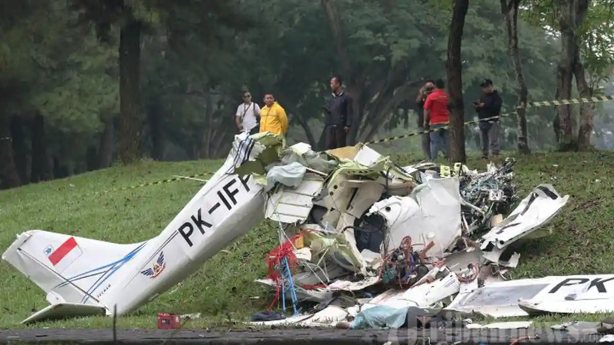 Pilot Sempat Teriak 'Mayday Mayday', Korban Tewas Pesawat Jatuh di Tangsel 3 Orang