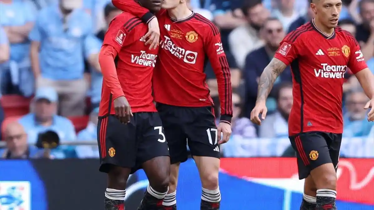 Alasan Owen Hargreaves Eks Pemain Man United Minta Pertahankan Garnacho, Mainoo dan Rashford