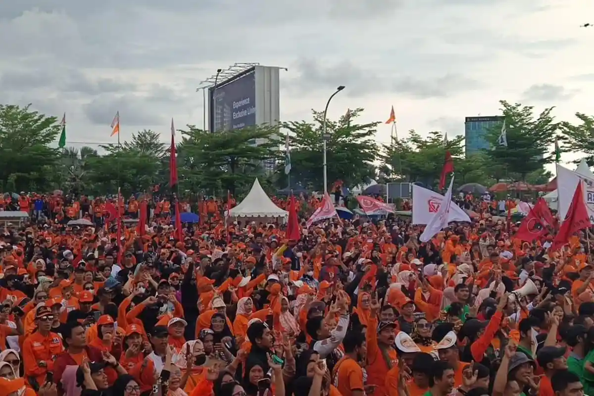 3 Anggota DPR RI Dampingi Kampanye Akbar Danny-Azhar di Makassar