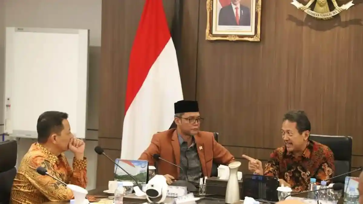 Nelayan Aceh Keluhkan Retribusi Kapal, Pj Gubernur & TA Khalid Temui Menteri Kelautan dan Perikanan