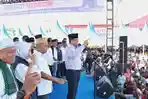 Anies-Baswedan-saat-mengunjungi-masyarakat.jpg