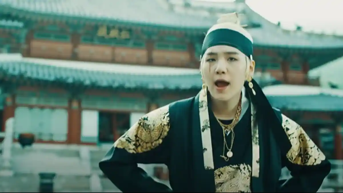 Selamat, Video Musik Lagu Solo Suga BTS berjudul 'Agust D' Tembus 300 Juta Penonton di YouTube