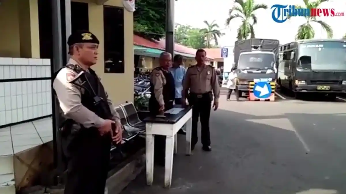 Antisipasi Serangan Teroris, Polisi Patroli Harus Pakai Rompi Antipeluru