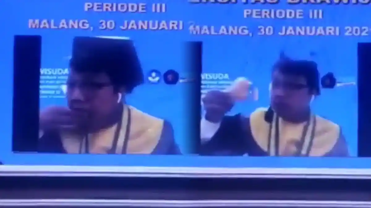 Gara-Gara Bangun Kesiangan, Wisudawan Terciduk Asik Makan saat Wisuda Online