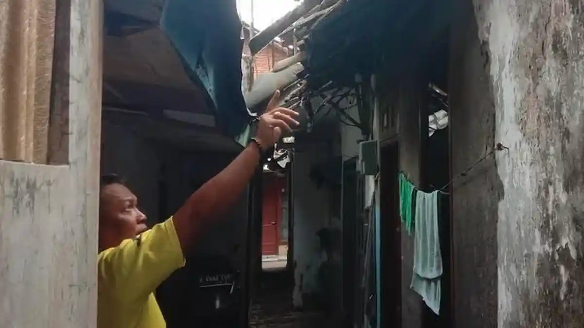 Panik Diteriaki Maling, Pemuda di Sukun Kota Malang Lari di Atap Rumah Warga