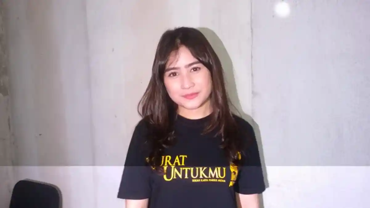 Reaksi Prilly Latuconsina Saat Dibilang Mirip Aktris Film Horor Suzanna
