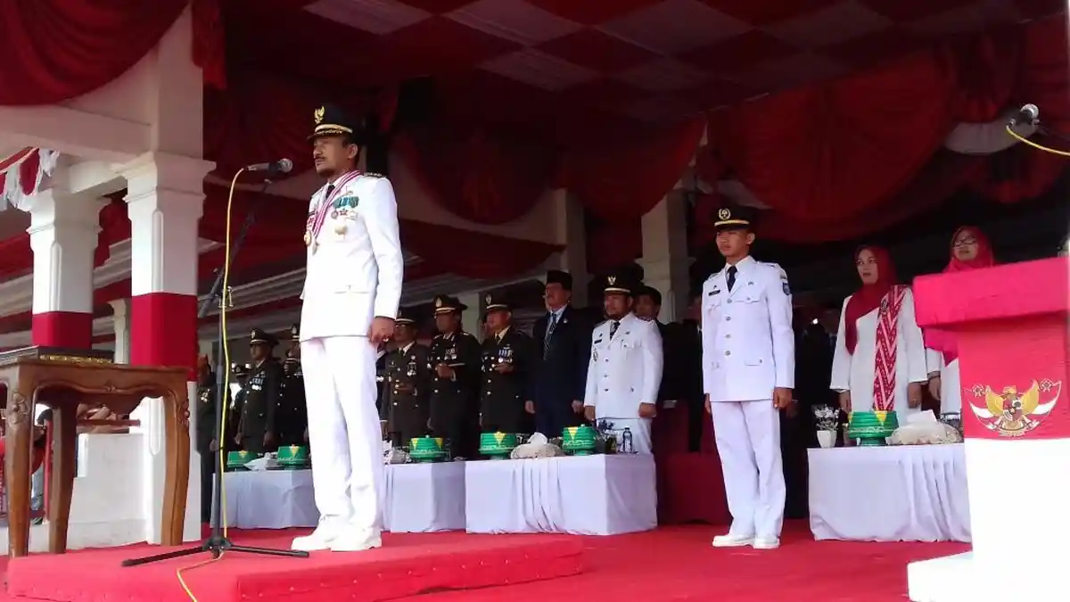 Andi Mudzakkar Irup Peringatan HUT Ke-73 RI di Lapangan Andi Djemma Belopa