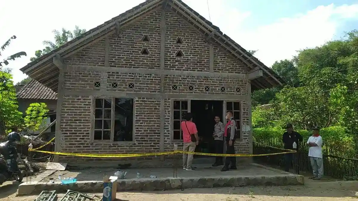 Pegawai PPPK Ditemukan Tewas Bersimbah Darah di Rumah Ibunya, Ada Luka di Leher