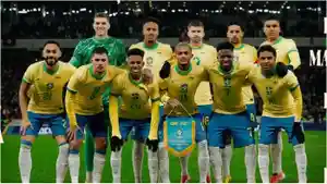 Potret-skuad-Timnas-Brasil-saat-lakukan-sesi-foto-bersama.jpg