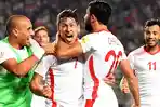 penyerang-tunisia-ghaylene-chaalali-kedua-dari-kanan-merayakan-gol_20180604_214508.jpg
