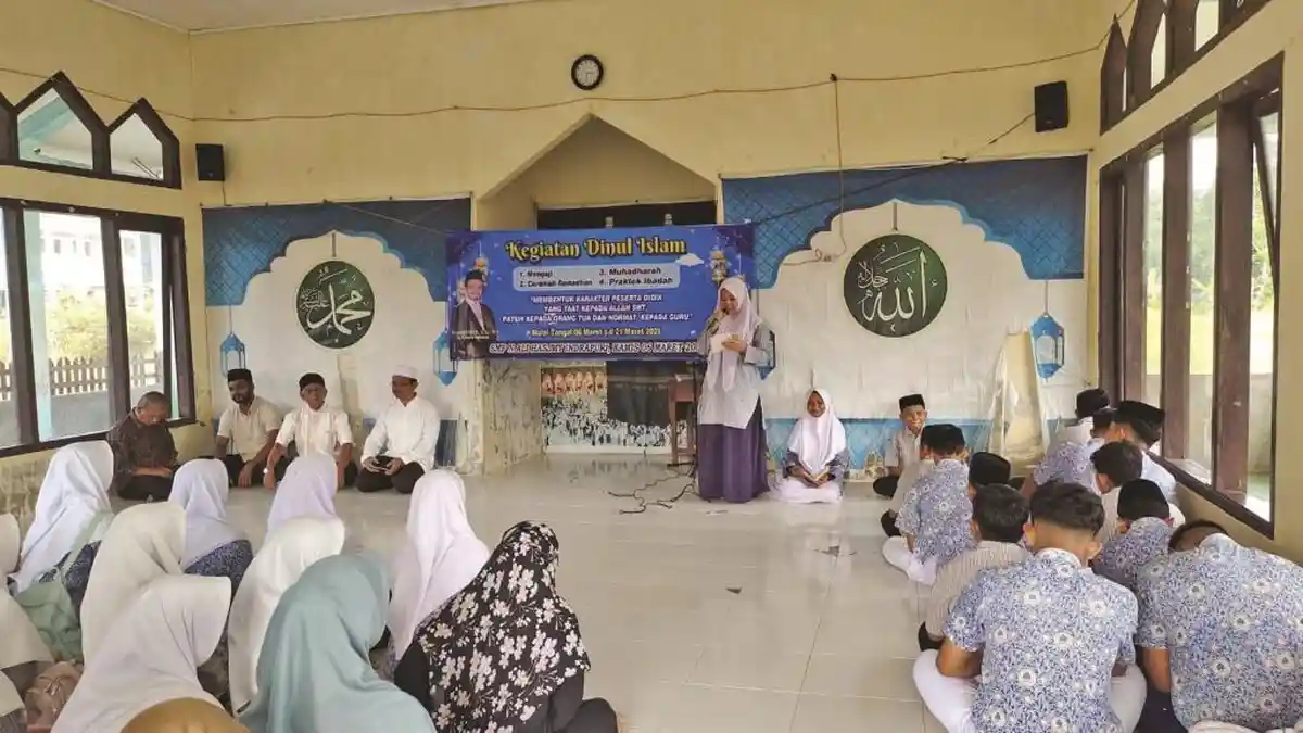 Ribuan Peserta Ikut Pesantren Ramadhan SMP Negeri Ali Hasjmy