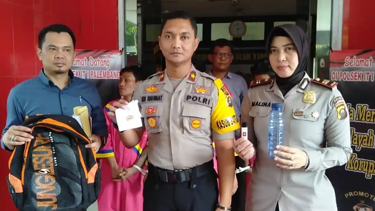 Tarik Kalung Wisatawan Dalam Angkot Palembang, 3 Pria Ini Diringkus Anggota Polsek Ilir Timur I