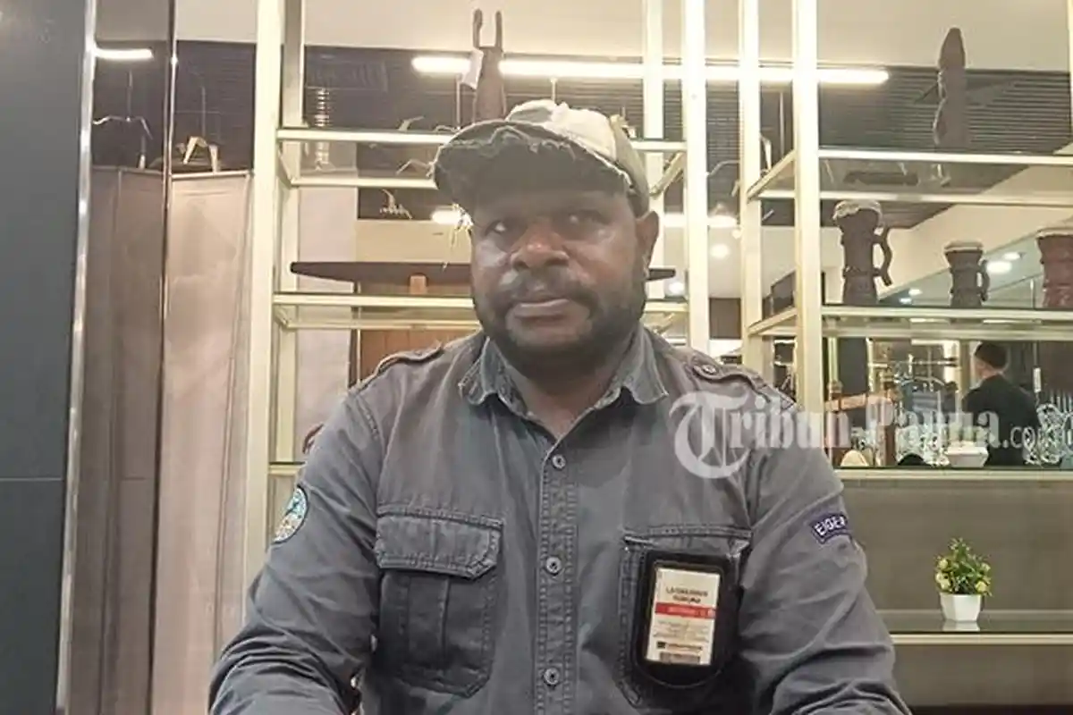 PROFIL Leonardus Tumuka, Anggota Timsel KPU Papua Tengah