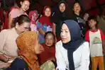Kunjungi Warga Terdampak Banjir di Pengungsian, Bupati Serang Pastikan Ketersediaan Logistik Aman