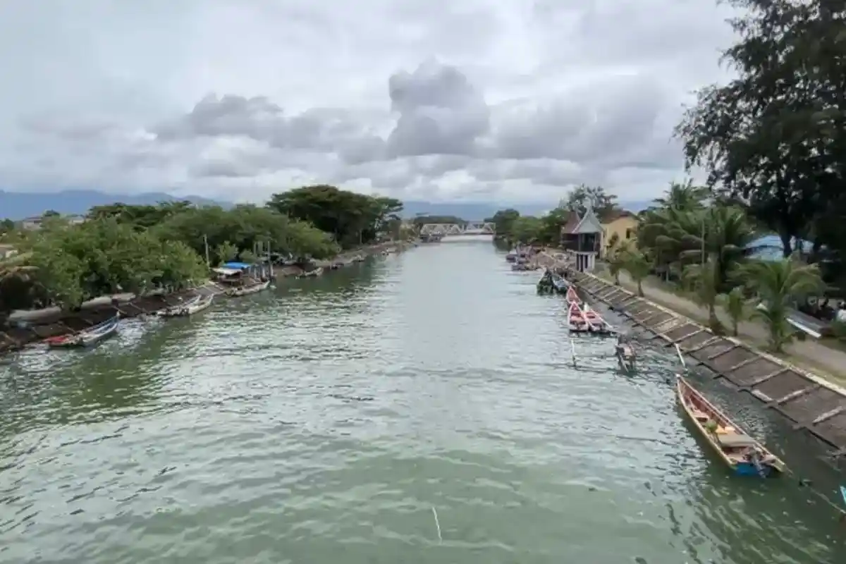 Cuaca Padang Rabu 12 November 2025 Didominasi Berawan Sepanjang Hari
