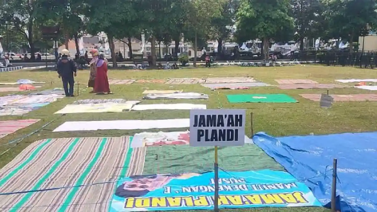 Kisah Jemaah Pengajian Gus Iqdam di Jombang, Rela Menunggu hingga Tempuh Perjalanan Jauh
