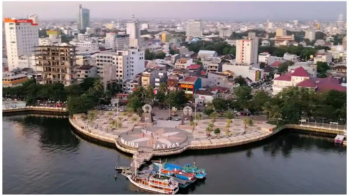 Prakiraan Cuaca Makassar Senin, 24 November 2025: Mayoritas Berawan