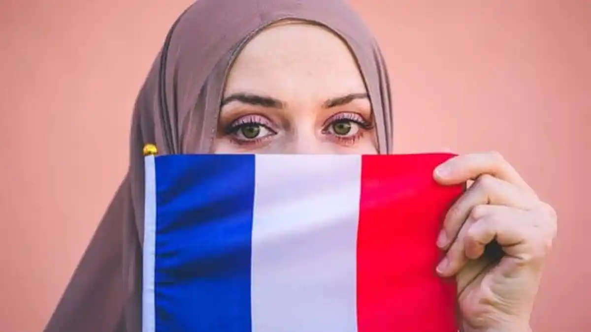Senat Prancis Dukung Larangan Perempuan Berjilbab Ikuti Kompetisi Olahraga