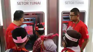 Tour-de-Bank-250-pelajar-dari-MI-Asholihah-SD.jpg