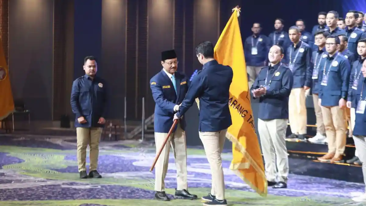 Mensos Gus Ipul Kukuhkan Pengurus Nasional Karang Taruna Periode 2025-2030
