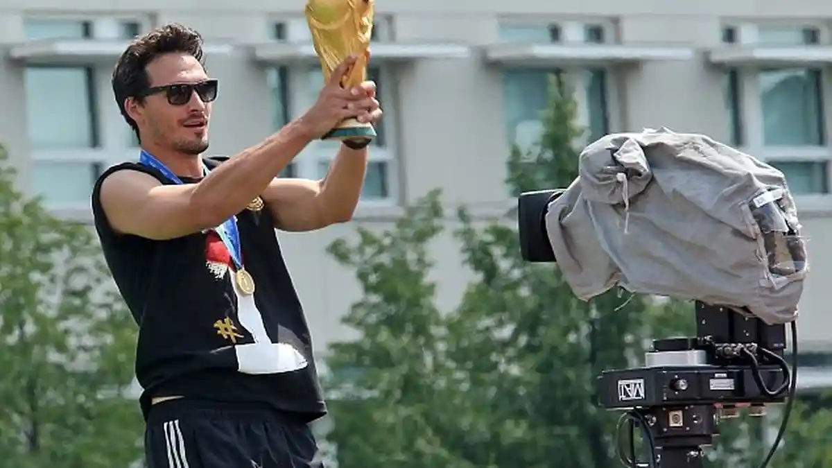 Manchester United Setuju Transfer Mats Hummels