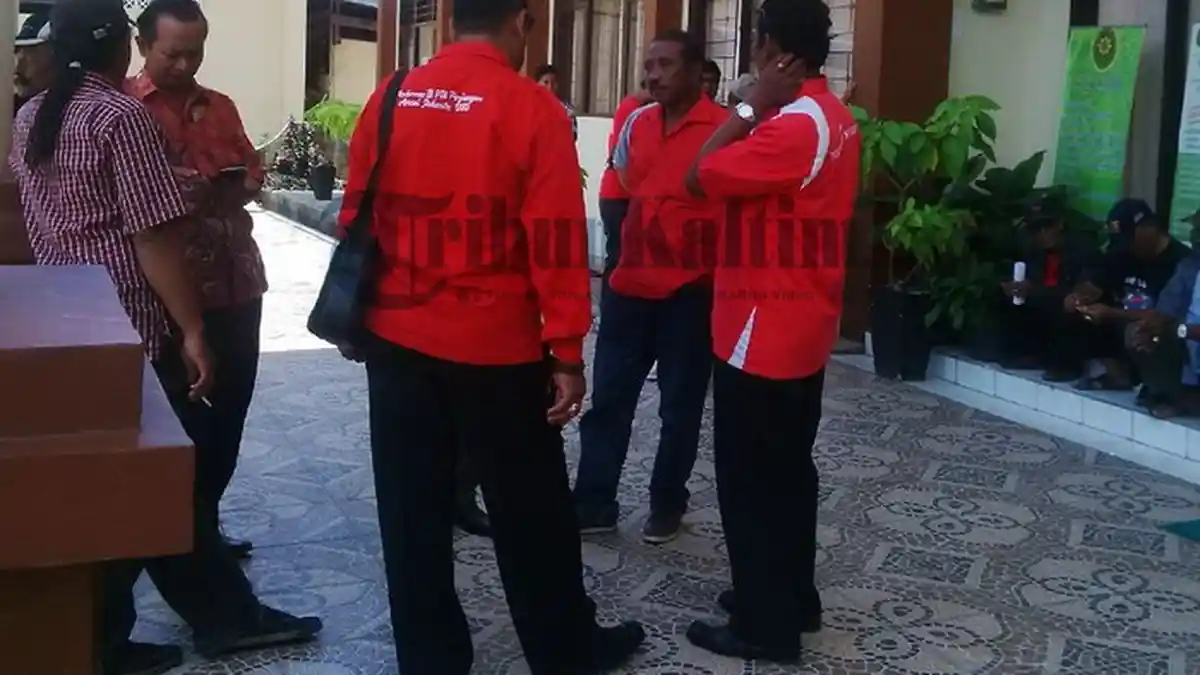 BREAKING NEWS -- Sidang Vonis Dugaan Korupsi Doddy Rondonuwu Cs Kembali Molor