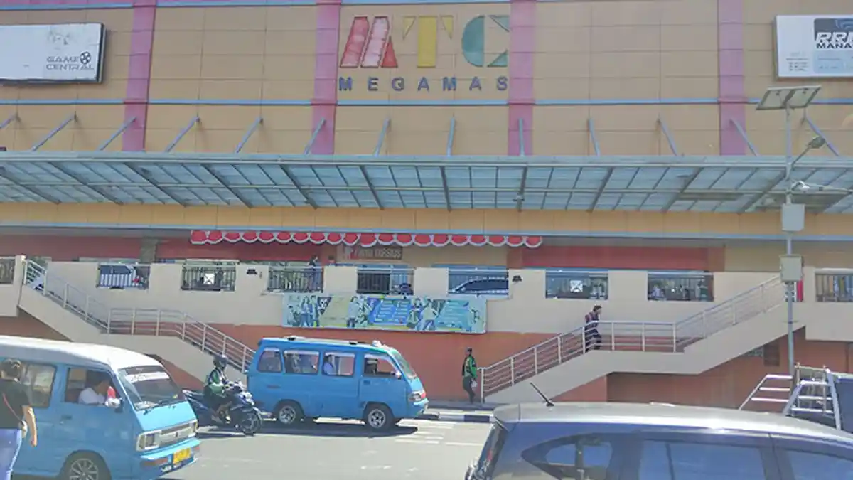 Pengusaha di MTC Juga Tawarkan Barang Secara Online, Bertahan di Tengah Trend Belanja Online