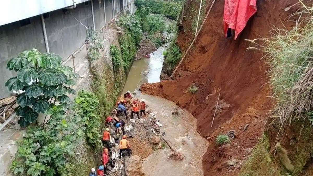 BREAKING NEWS: Longsor di Luwu Sulsel, Dikabarkan Banyak Korban Tertimbun