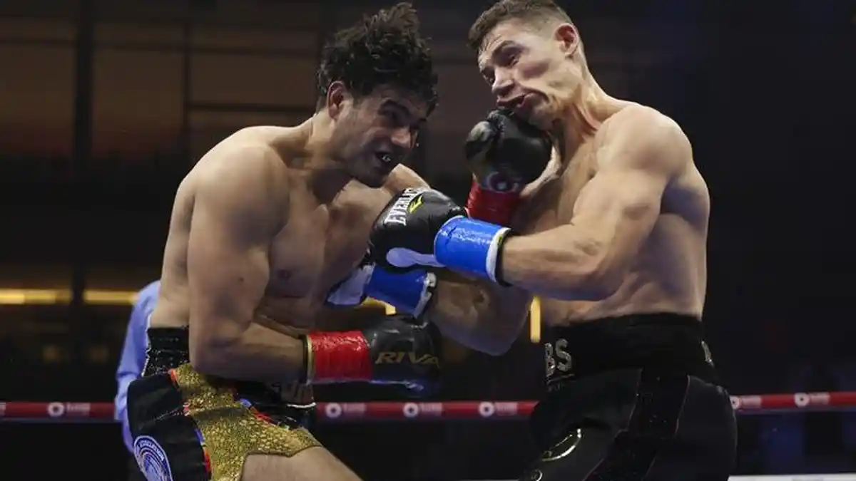 Hasil Tinju Dunia, Gilberto Ramirez Raih Sabuk Juara Kelas Penjelajah Terpadu