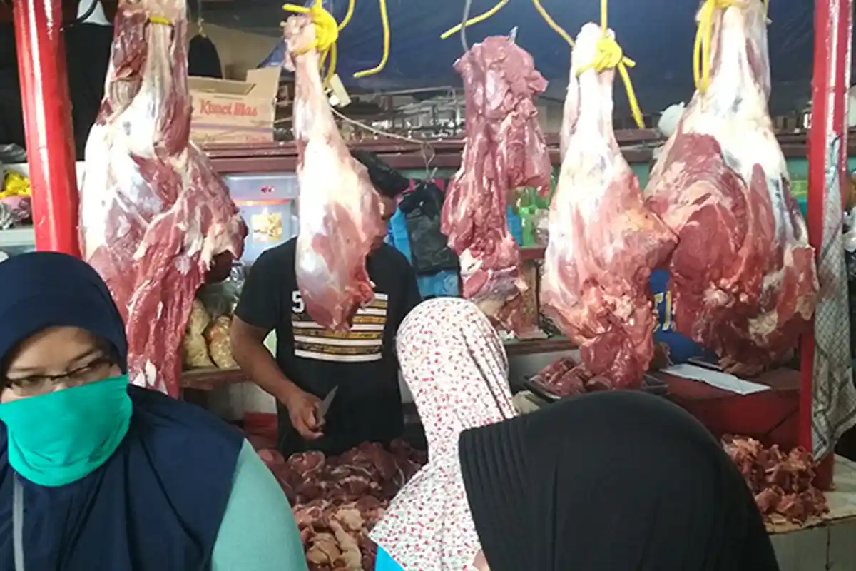 Harga Per Kilo Capai Rp 160 Ribu, Daging Sapi Tetap Laris Manis