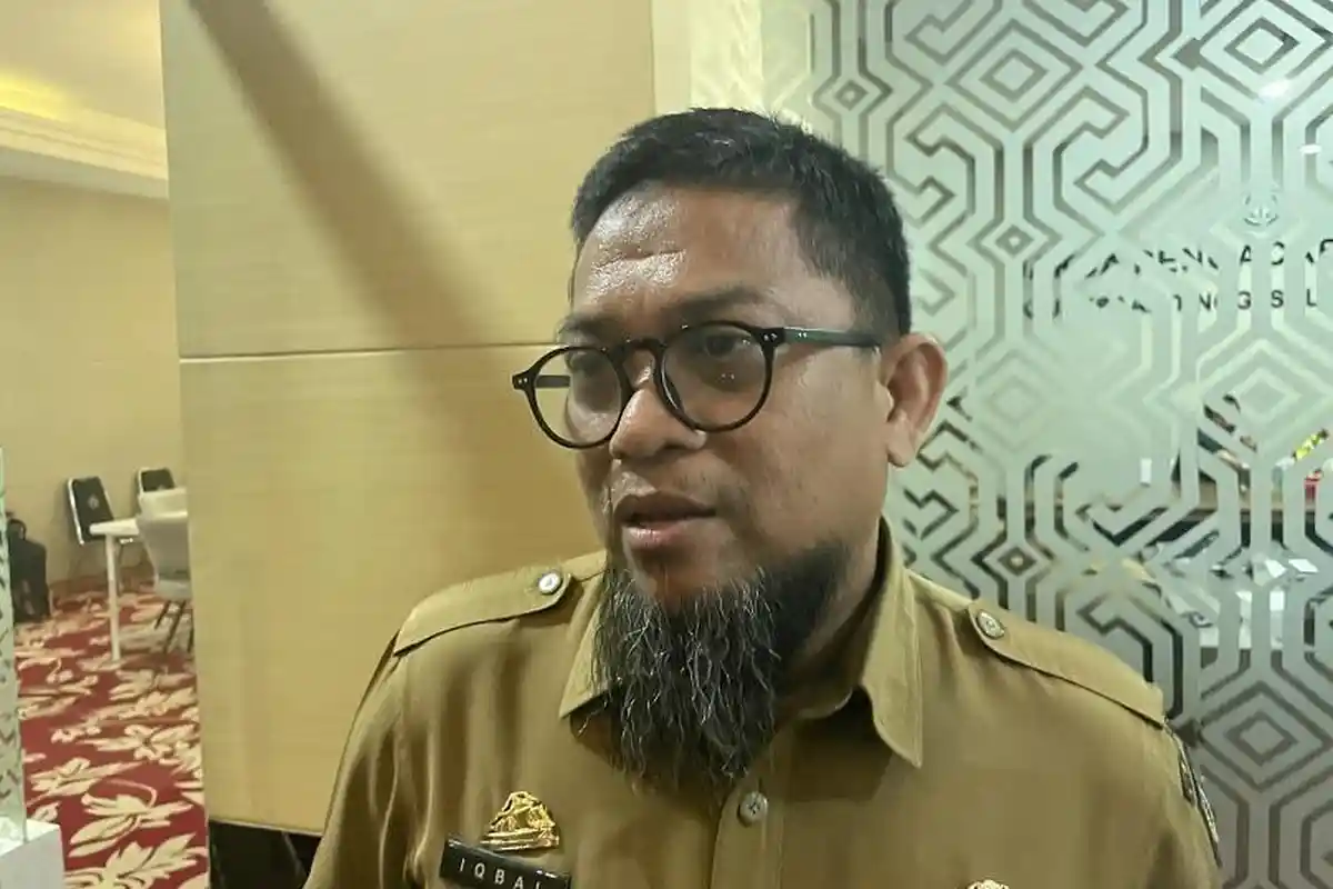 Sosok Iqbal Nadjamuddin Kadisdik Sulsel Sebut 2 Guru Dipecat Putusan Hukum, Kini Tak Hadir RDP