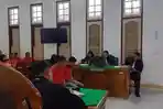Anak dan Ayah Rencanakan Pembunuhan Taksi Online Dihukum Penjara Seumur Hidup
