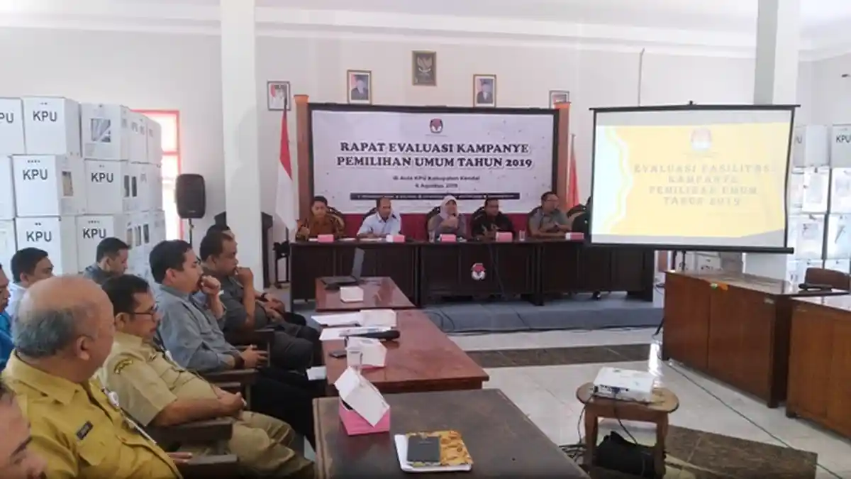 Dinas Lingkungan Hidup Kendal Usulkan Penggunaan Alat Peraga Kampanye Ramah Lingkungan