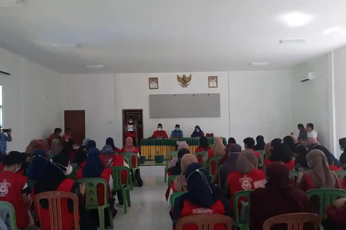Mahasiswa KKN Profesi Kesehatan Unhas Akselerasi Pengendalian Covid-19 di Kabupaten Jeneponto