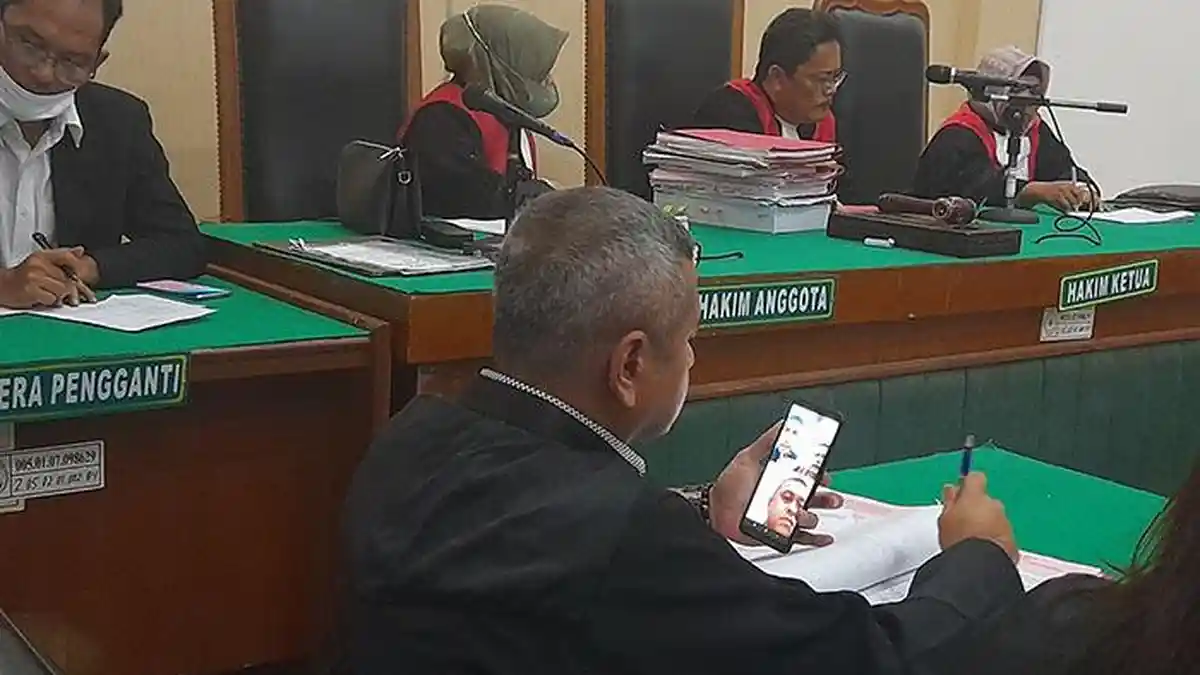 Pukul Kepala Tetangga Pakai Besi Hingga Berdarah, Pandi Kini Jalani Persidangan di PN Medan