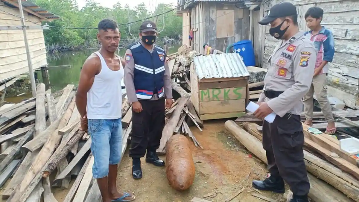 Penambang Pasir di Muna Barat Temukan Benda Mirip Bom