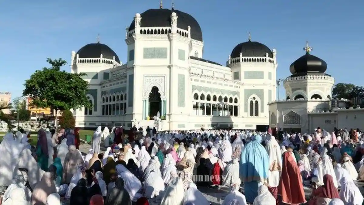 Bacaan Takbiran Idul Fitri Versi Pendek dan Panjang, Lengkap Tulisan Arab Serta Artinya