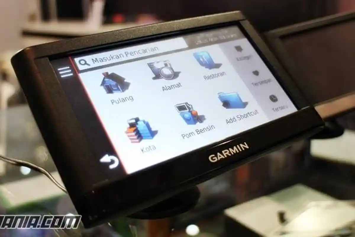 Ini Alasan Perempuan Butuh GPS Saat Berkendara