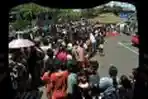 Antrian Panjang Korban Banjir
