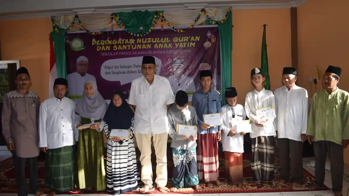Peringatan Nuzulul Quran dan Santunan Anak Yatim di STAIMA Ma'arif Sintang