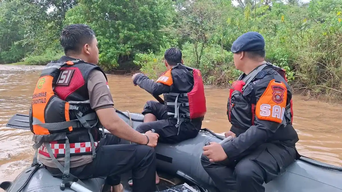 Polisi hingga TNI Gorontalo Sisir Sungai Motoduto, Cari Ibu dan Anak Hanyut