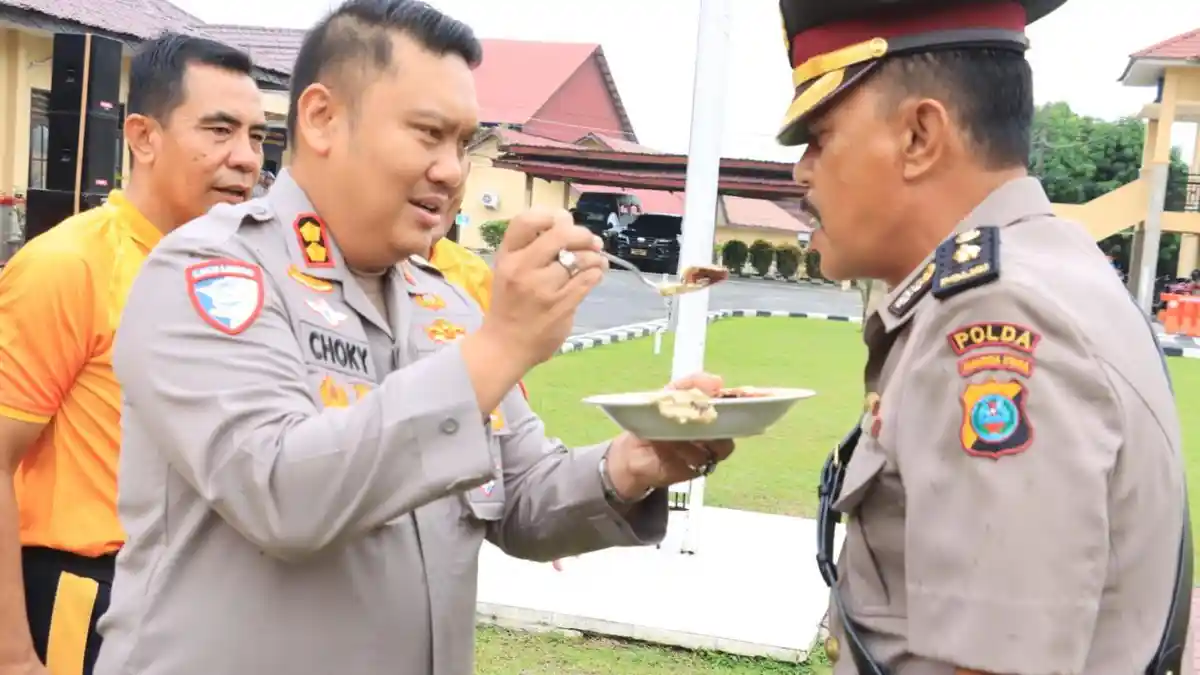 Hangatnya Kebersamaan, Kapolres Labuhanbatu Pimpin Syukuran Ulang Tahun Personel Bulan Mei