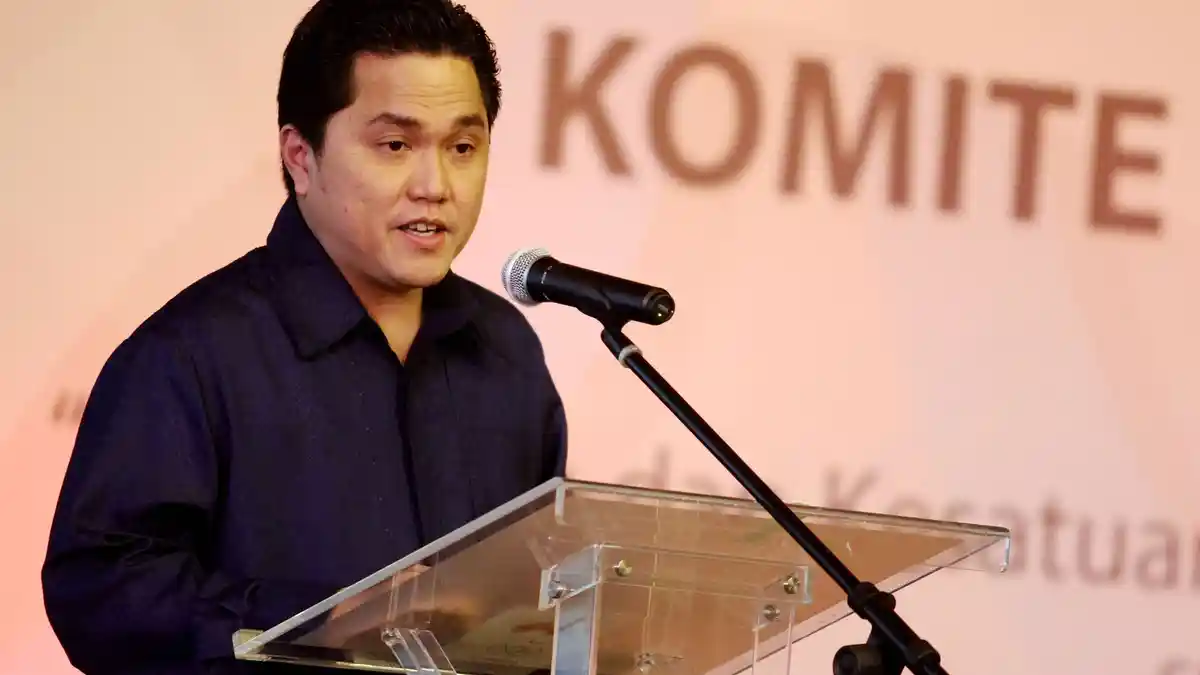 Rita Subowo Serahkan Kepemimpinan KOI Kepada Erick Thohir